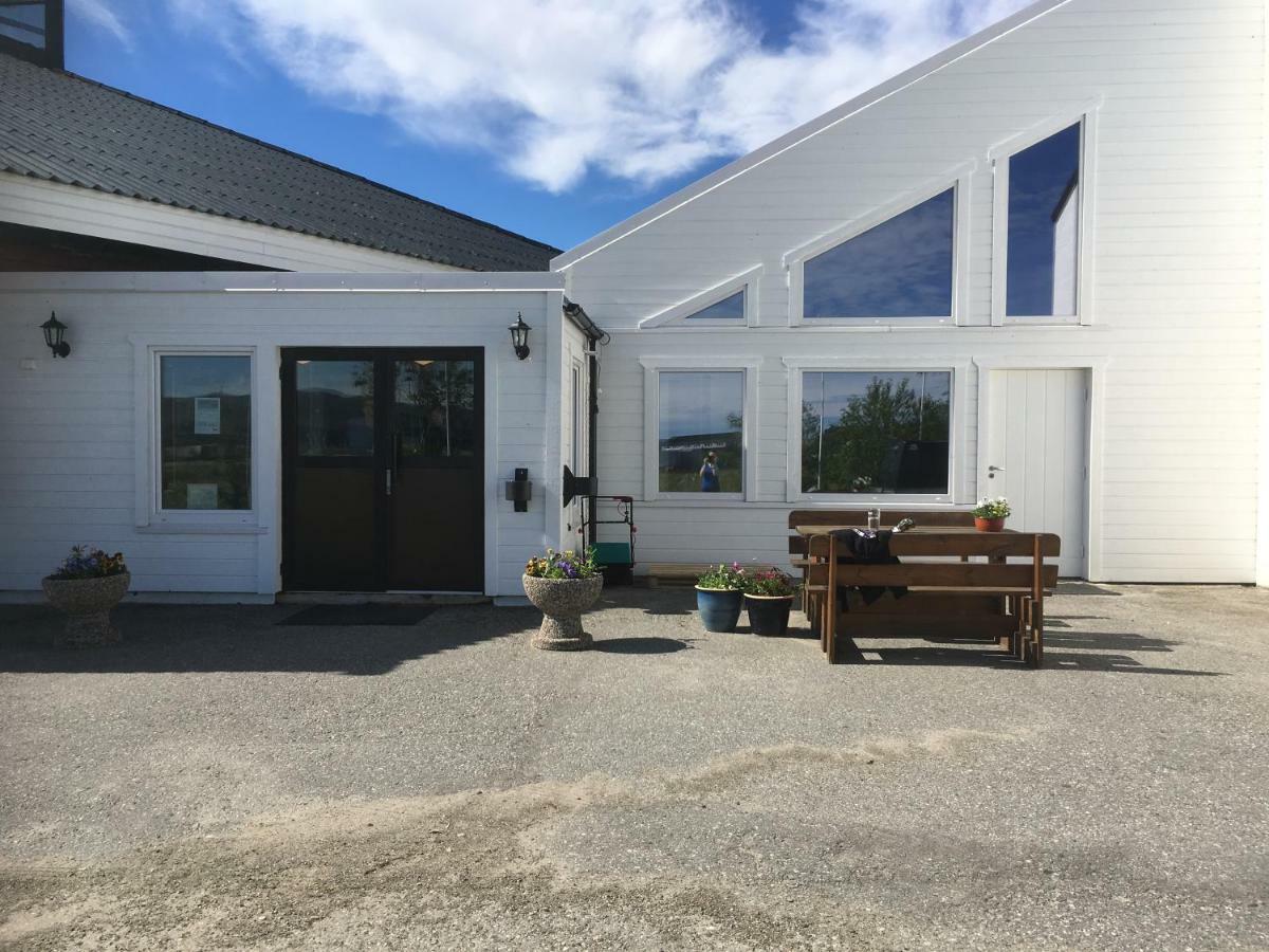 Polar Hotel 3*
